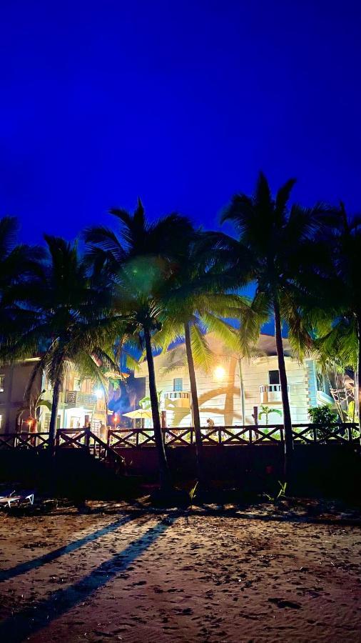 Hotel La Playita Lalawigan Exterior foto